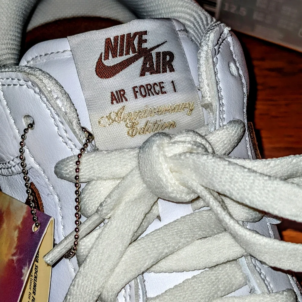 Nike Air Force One Low Retro (Anniversary Edition) 11m - Picture 4 of 8